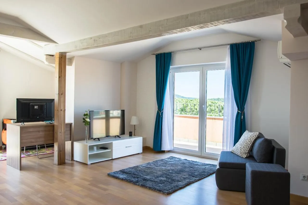 Hotel Minerva ميدولين